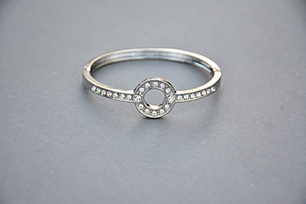 silver inspirational jewelry